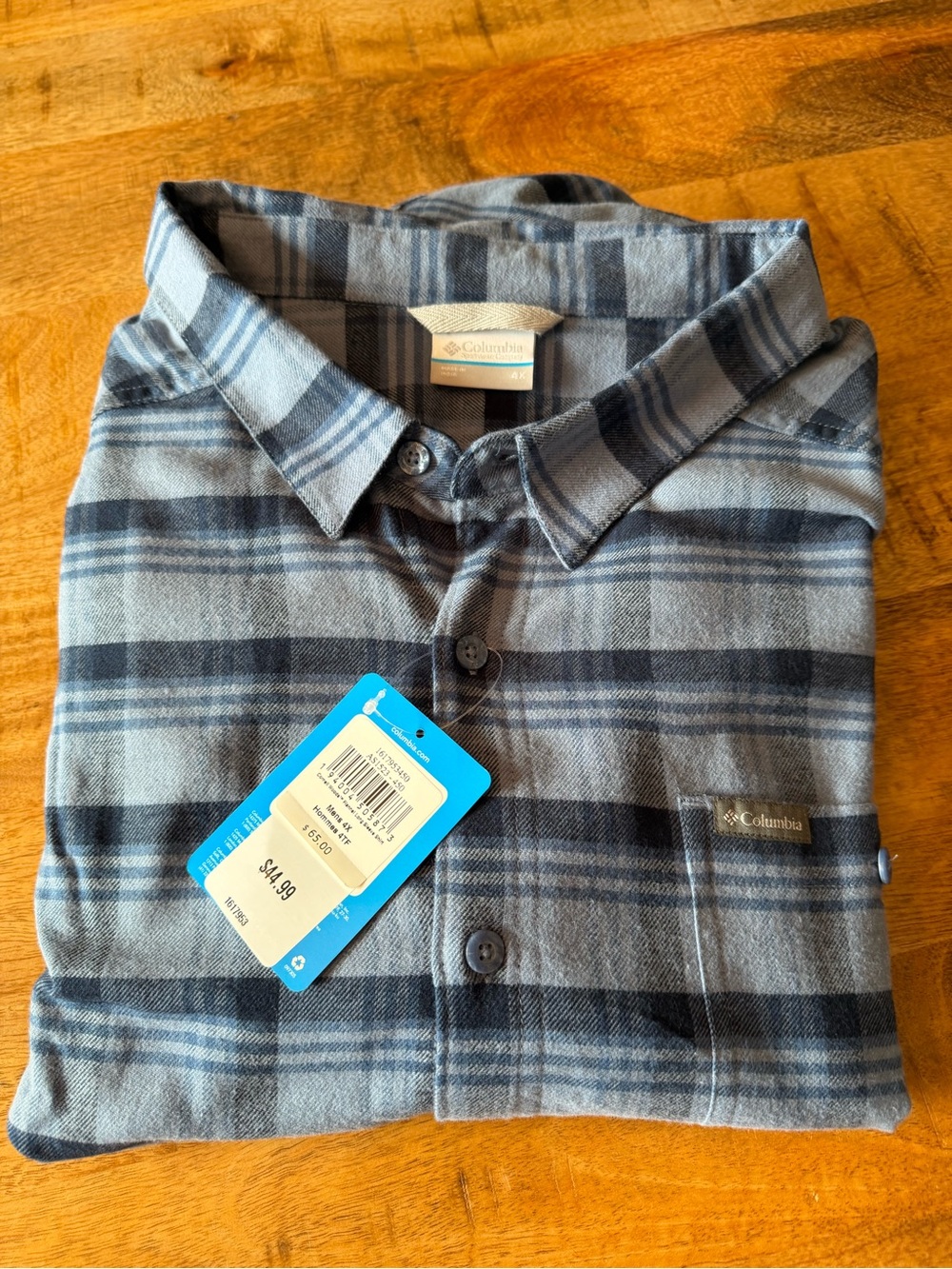 Columbia Men's Light Gray and Navy Plaid Button-Down Shirt